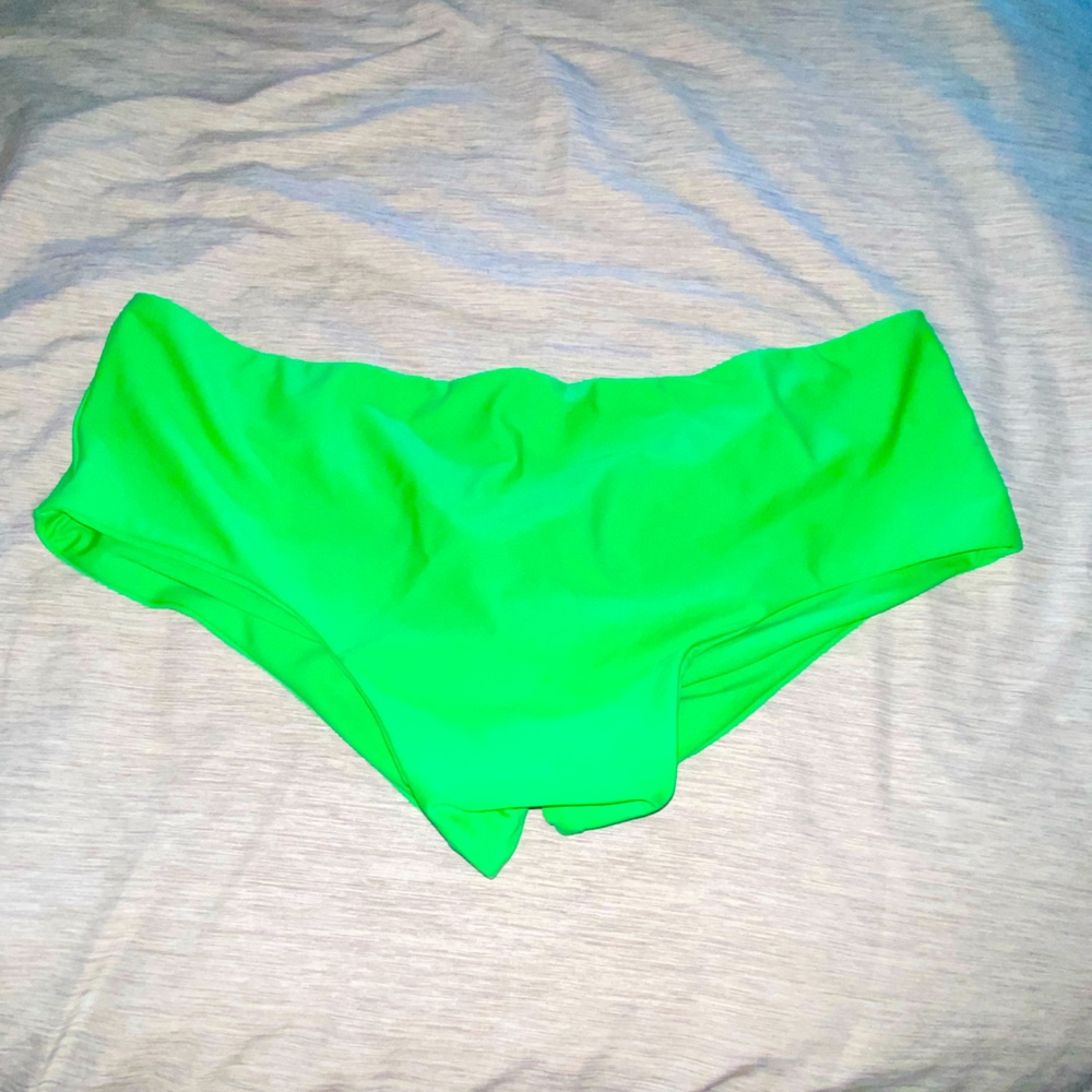 Bikini bottoms